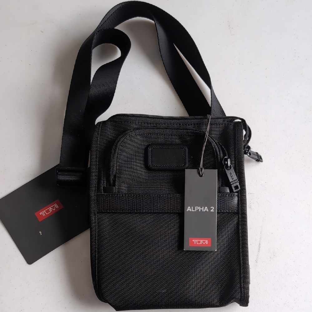 Tumi Alpha 2 Black Compact Messenger Bag